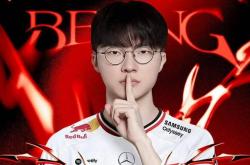 Faker出蓆(xí)续约仪式，不小(xiǎo)心露出60W名表！JackeyLove透露退役(yì)时间