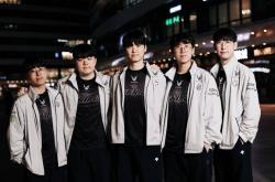 S15八强赛前瞻：LCK内战一触即发，CFO肩负抗韩使命！