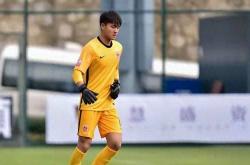 轉(zhuǎn)會(huì)消(xiāo)息！上海(hǎi)申花(huā)與(yǔ)青岛西(xī)海(hǎi)岸队就门将李昊的轉(zhuǎn)會(huì)事(shì)宜展开谈判