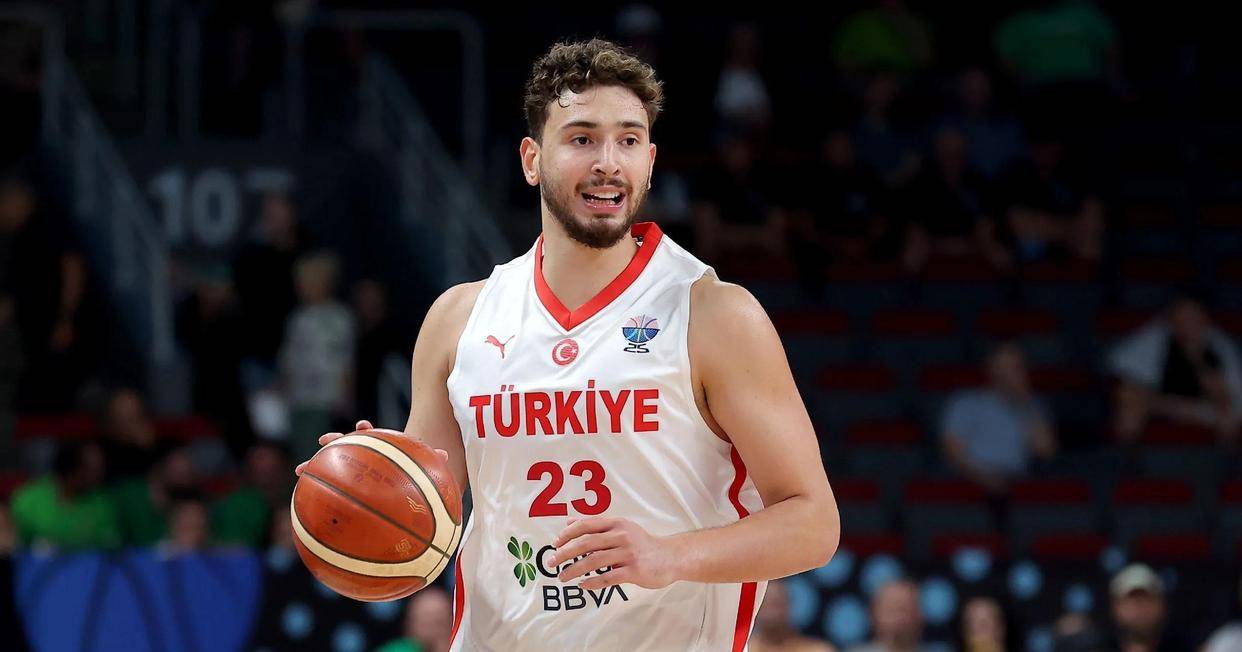 88-83！德国夺冠！施罗德摘得欧锦赛MVP！奇兵拿下总决赛MVP！