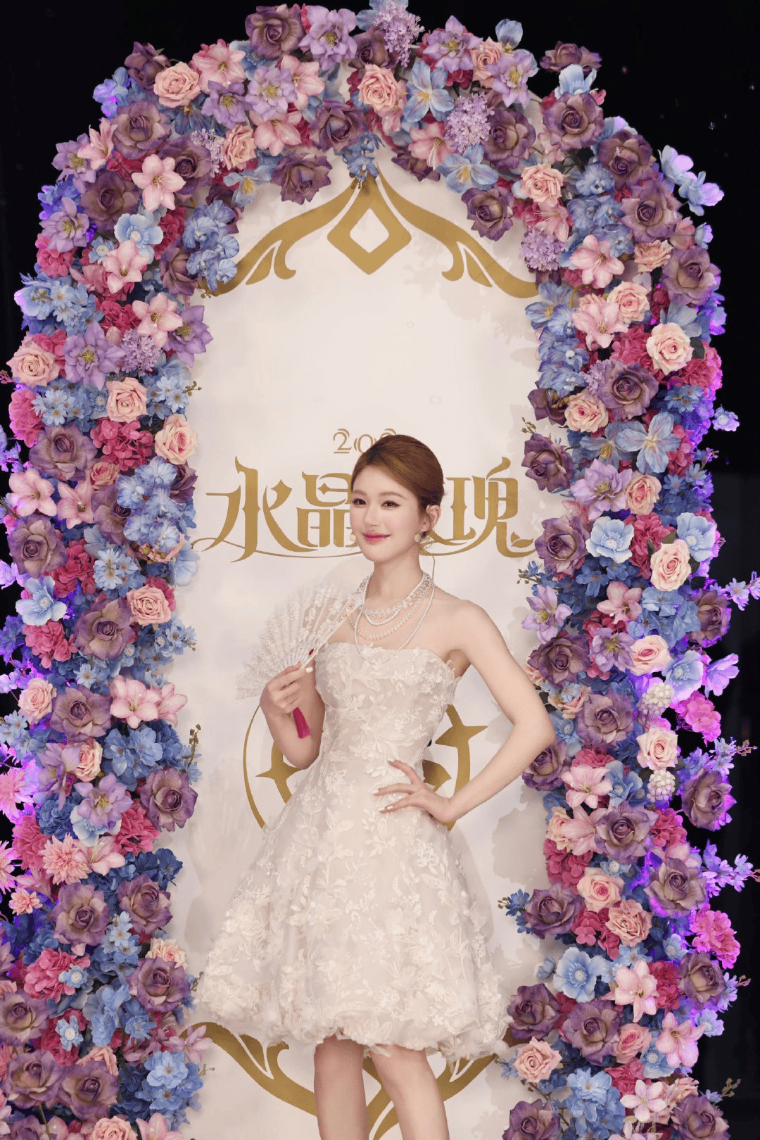 LOL手游"老友记":看手游如何把明星变成玩家的"峡谷邻居"