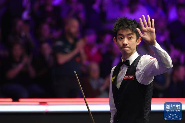 斯诺克 | 大师赛：吴宜泽战胜肖国栋晋级四强