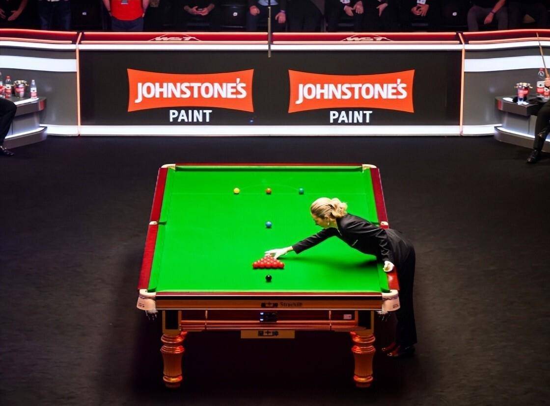 凯伦为何夺冠，赛后采访一针见血，希金斯的回应出人意料